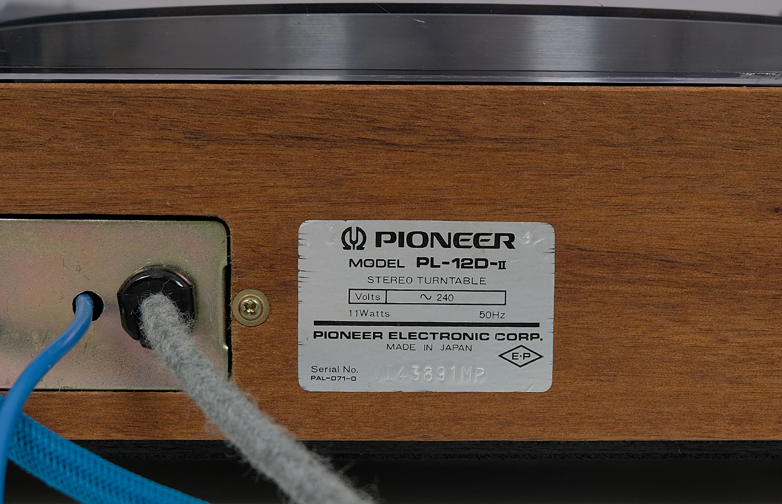 Pioneer PL 12D II turntable