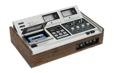 SANYO RD 4600 cassette tape recorder