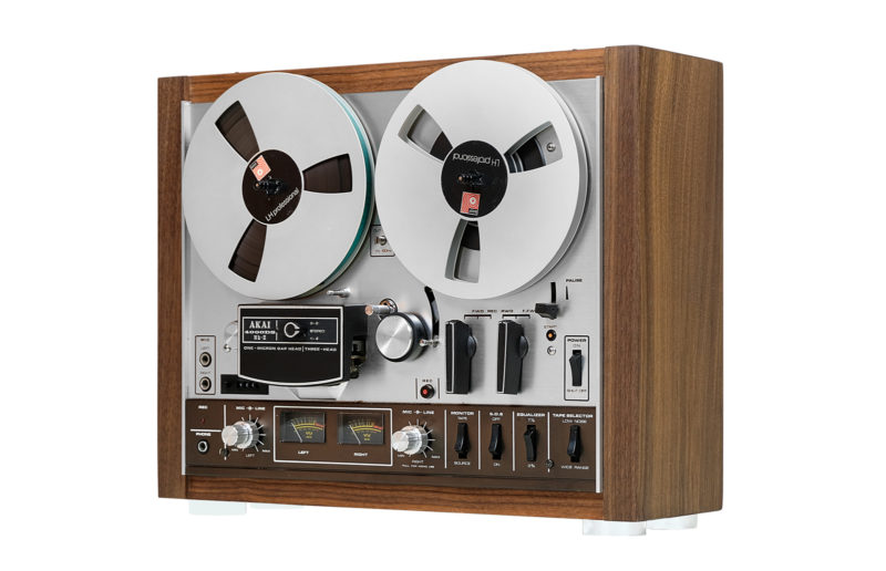 AKAI 4000 DS MK II reel-to-reel tape recorder