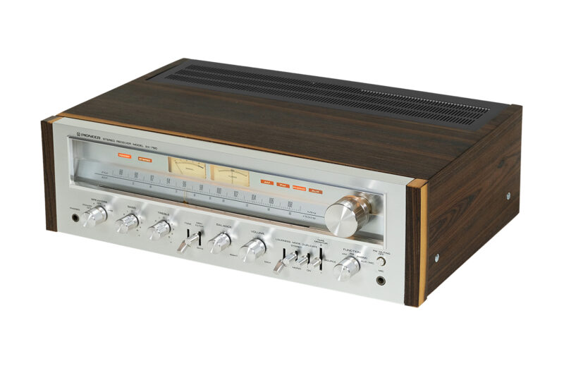 Pioneer SX 750 receiver. Classic Vintage. Fully revitalized.